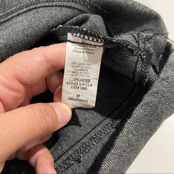 Final Touch Charcoal Grey Mini Skirt with Faux Pockets - Size Medium - Picture 7 of 7